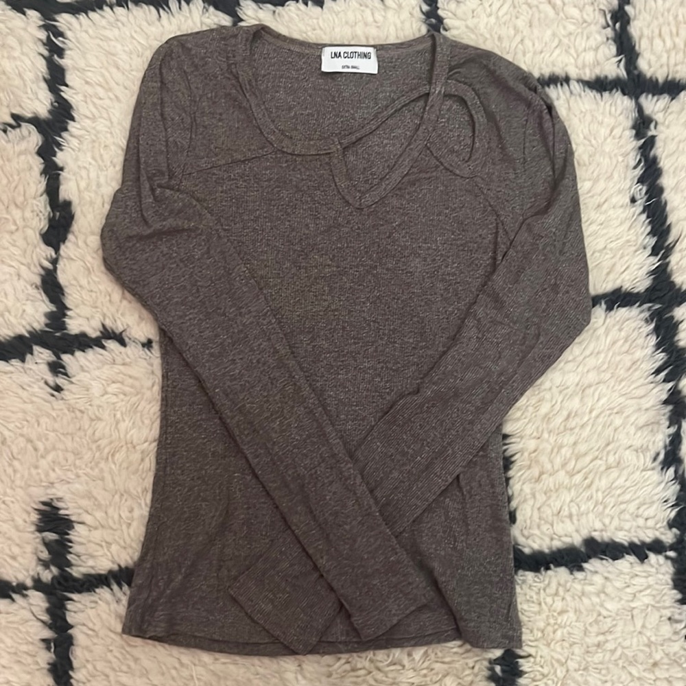 LNA cut-out long sleeve